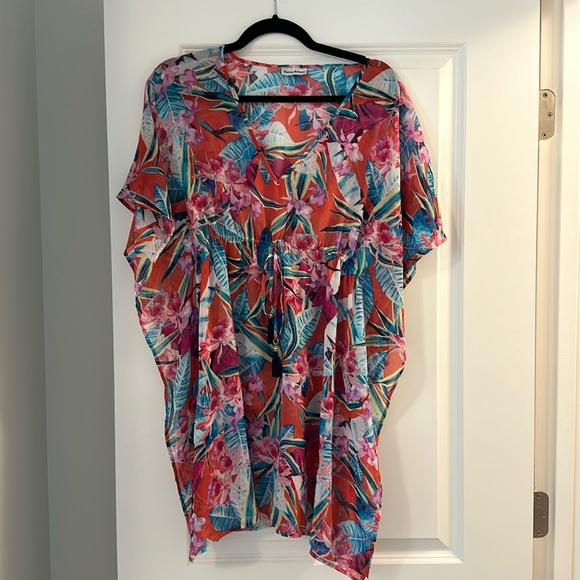 Tommy Bahama Other - Women’s Tommy Bahama Cover Up size Small